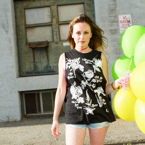 Ivory Jar - Black Drop Armhole Tank - White flowers *Hard to find*